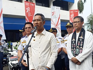 Heru Budi Resmikan Penggunaan 186 Motor Listrik untuk Operasional Pemprov