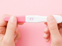 Hasil Test Pack Garis Dua Tapi Tak Hamil? Ini Kemungkinan Penyebabnya