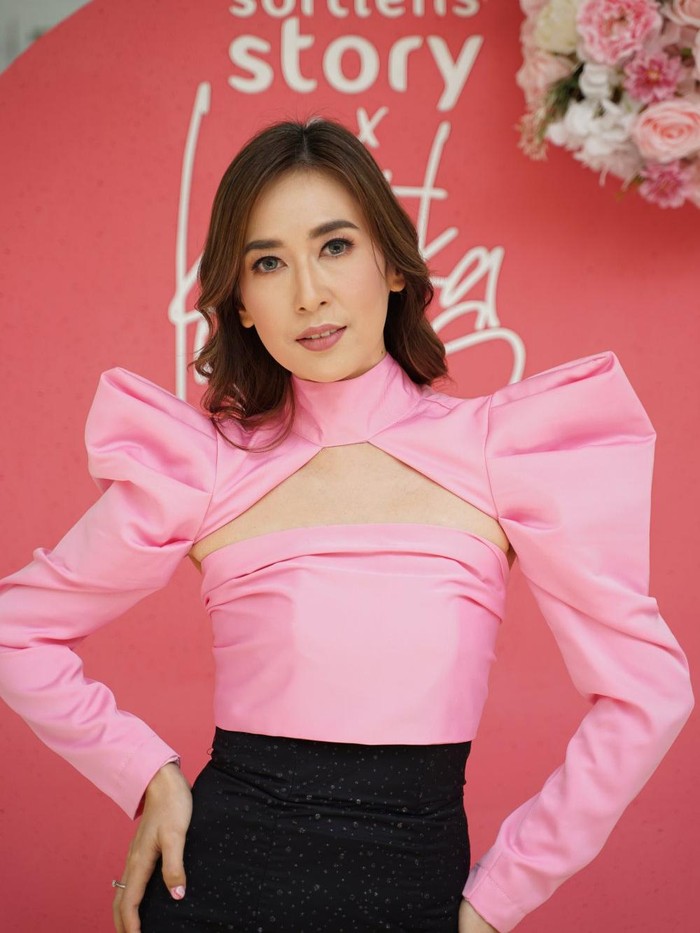 Kartika Wang