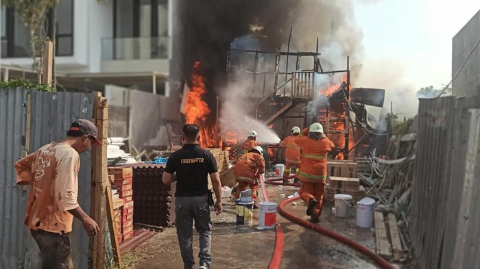 kebakaran di surabaya