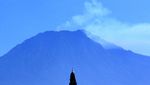 Gunung Merapi Ungup-ungup Terbakar, Begini Potretnya