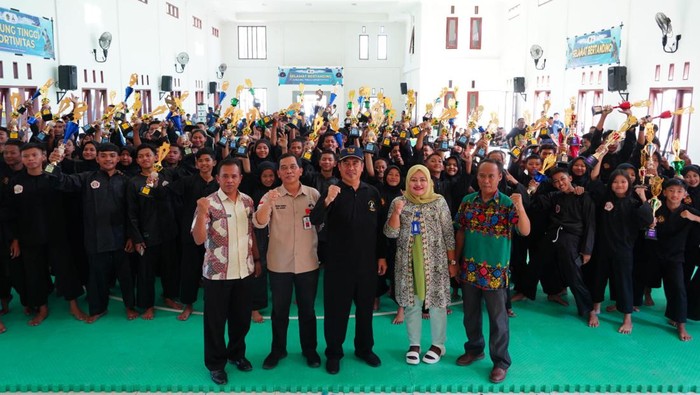 Kejuaraan Pencak Silat yang memperebutkan piala Bupati Cup Madiun