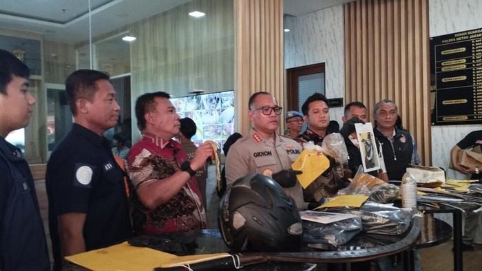 Konferensi pers di Polres Jakut (Brigita-detikcom)