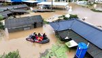 Kota di Korsel Terendam Banjir Setinggi Rumah Imbas Topan Khanun