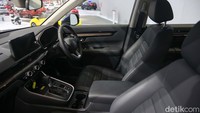Teknologi e HEV yang diusung All New Honda CR-V dibekali motor listrik dengan tenaga terbesar di kelasnya, sistem pengaturan tenaga yang pintar, serta teknologi regenerasi daya untuk pengisian baterai, memungkinkan penggunaan daya baterai yang dominan dalam berbagai kondisi berkendara.