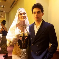 Maxime Bouttier mendampingi Luna Maya saat wawancara bersama wartawan. Foto: Instagram/@lunamaya