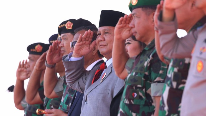 Menhan Prabowo Subianto dalam Upacara penetapan Komcad di Pusdiklatpassus, Batujajar, Bandung. (dok. istimewa).