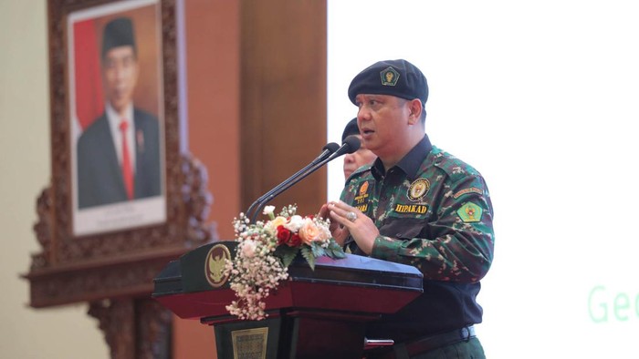 Momen Ketua MPR Sosialisasi 4 Pilar Kebangsaan Bersama Hipakad Di depan ratusan anggota keluarga besar HIPAKAD, ketua MPR Bambang Sosatyo mengajak HIPAKAD bersama-sama mengedepankan azas kemanusiaan ditengah keberagaman budaya dan agama sebagai bentuk sosialisasi empat pilar kebangsaan.