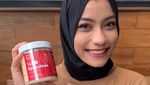 Disebut Mirip Oklin Fia, Ini Sosok Oky Olivia Saat Hangout di Kafe