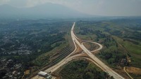 Serta berencana untuk melanjutkan pengembangan Tol Bocimi hingga Kabupaten Cianjur dan Padalarang Kabupaten Bandung Barat. 