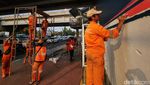 Perindah Kolong Flyover dengan Mural Warna-warni