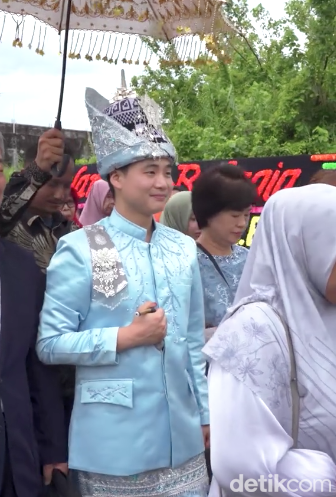 Pernikahan viral pria Korea menikahi wanita asal Aceh.