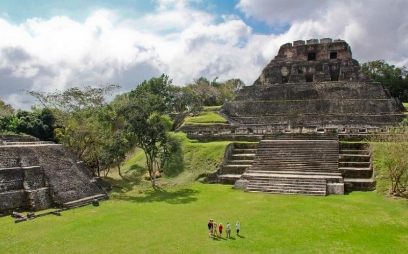 Piramida di berbagai negara