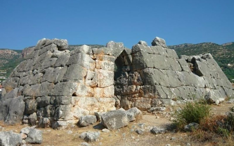 Piramida di berbagai negara