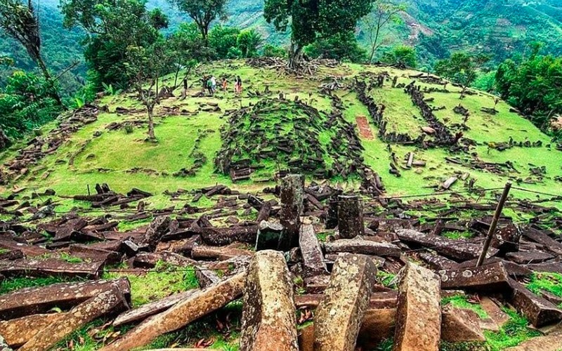Piramida di berbagai negara