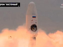 Potret Luna-25 Rusia Meluncur ke Bulan