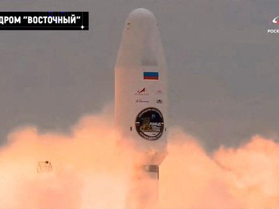 Potret Luna-25 Rusia Meluncur ke Bulan
