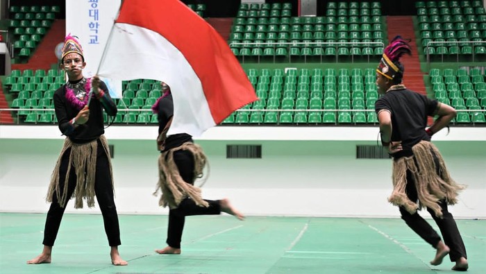 Pramuka Indonesia Pramuka Indonesia di Pentas Seni Jambore Sedunia ke-25
