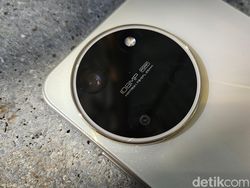 Penampakan Realme 11 dalam Genggaman