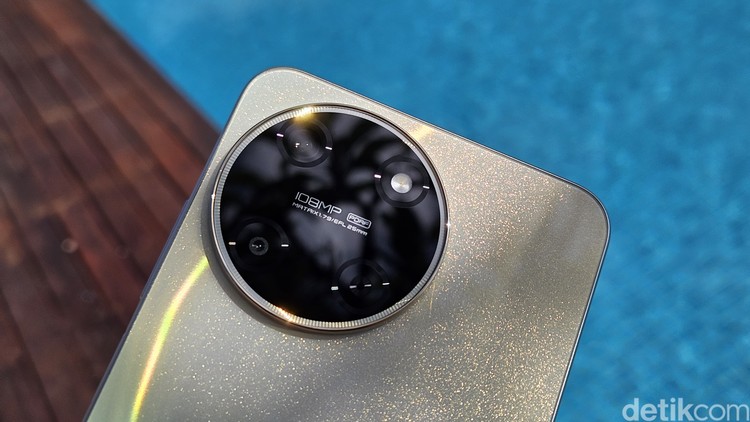 Realme 11