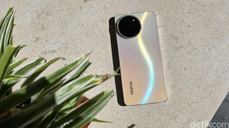 Realme 11
