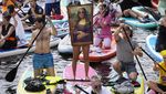 Ribuan Pendayung SUP Padati Kanal di Rusia
