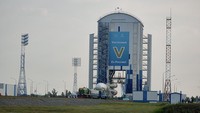 Specialists take part in preparations ahead of the launch of the lunar landing spacecraft Luna-25 mission to search for ice near the south pole of the moon, at the Vostochny Cosmodrome in the Amur region, Russia, in this handout photo published August 1, 2023. Roscosmos/Vostochny Space Centre/Handout via REUTERS ATTENTION EDITORS - THIS IMAGE HAS BEEN SUPPLIED BY A THIRD PARTY. MANDATORY CREDIT.
