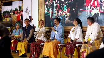 Freedom Internet menghadirkan akses internet 24 jam untuk generasi muda dan seluruh masyarakat Indonesia yang bisa digunakan di mana pun dan kapan pun, dengan berbagai pilihan kuota sesuai kebutuhan komunikasi pelanggan.  