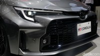 Mobil itu belum dipasarkan tapi baru sebatas pengenalan ke publik.