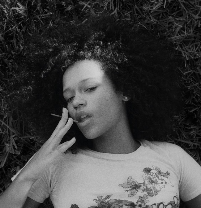 Di 2018, Taylor memulai debutnya di film Netflix bertema sci-fi berjudul Lost In Space. Saya tahu tidak banyak wanita kulit berwarna (hitam) yang bergenre sci-fi dan saya merasa sangat beruntung mereka memilih saya untuk memegang posisi itu di acara kami,” ungkapnya kepada The Grio.Foto: dok. Instagram/@tayrussell