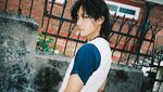 Kepincut Pesona V BTS Lewat Foto-foto Album Layover
