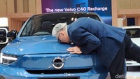 Volvo C40 menawarkan jangkauan hingga 420 km dengan sekali pengisian daya, dan dapat diisi daya dengan cepat dalam waktu sekitar 40 menit. Foto: M Luthfi Andika