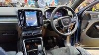 Volvo C40 menampilkan desain ramping, interior yang luas, dan teknologi canggih yang meningkatkan keamanan, kenyamanan, dan kemudahan. Foto: M Luthfi Andika