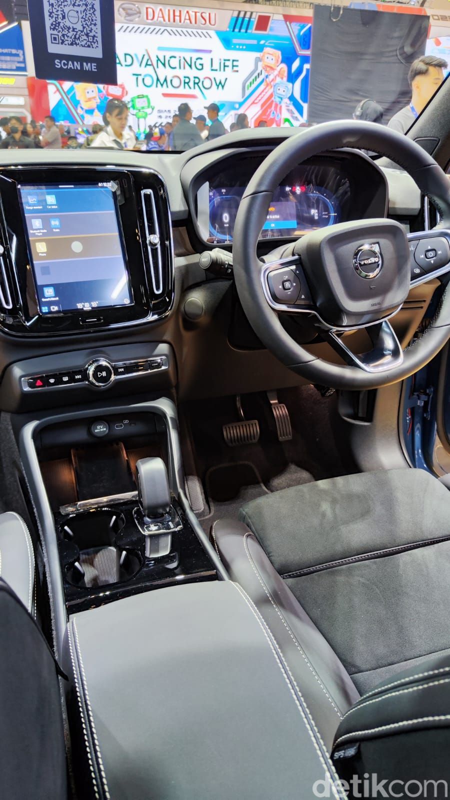 Volvo C40 Pure Electric