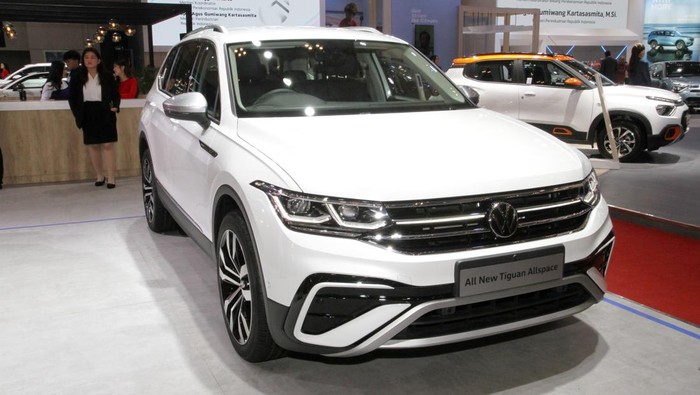Volkswagen meramaikan ajang GAIKINDO Indonesia International Auto Show (GIIAS) 2023 dengan membawa dua mobil baru yaitu: The New Golf GTI dan The All-New Tiguan Allspace. Perkenalan legenda Hot-hatchback dan SUV 7-seater ini menunjukkan komitmen VW untuk terus menyuguhkan pilihan mobil berkualitas di Tanah Air.