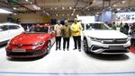 VW The New Golf GTI dan Tiguan Allspace Mejeng di GIIAS 2023