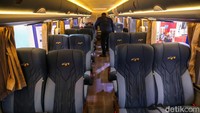 Sebagai informasi, pada ajang Busworld 2022 di Jakarta, Adiputro meraih dua penghargaan sekaligus yakni sebagai The Most Favourite Bus Double Decker Adiputro serta The Innovative Bus Jetbus Transit. Hal ini menunjukkan komitmen Adiputro yang mengedepankan kualitas dan kenyamanan pengguna.