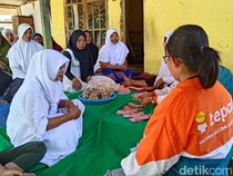 Cerita Sukses Ibu Rumah Tangga di Banyuwangi Topang Ekonomi Keluarga
