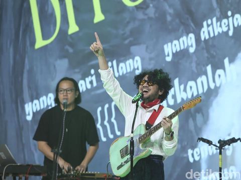 Kunto Aji Kunto Aji saat manggung di acara Hijab Hunt 2023