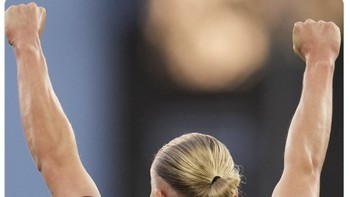 Padahal saat laga pramusim, pria asal Norwegia itu paceklik gol dan dikritik. Foto: Twitter