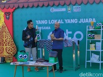 Menkop UKM Teten Live Jualan Produk Asli Solo, Gibran: Sold Out!