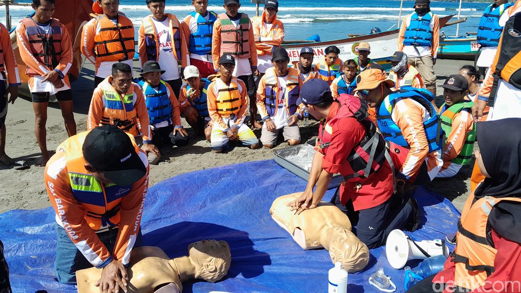 Nelayan rescue di Pangandaran