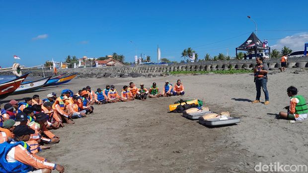 Nelayan rescue di Pangandaran