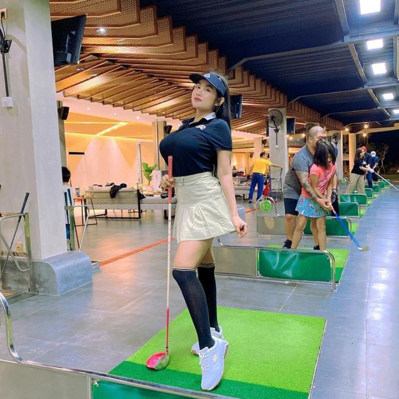 Pamela Safitri Pamela Safitri