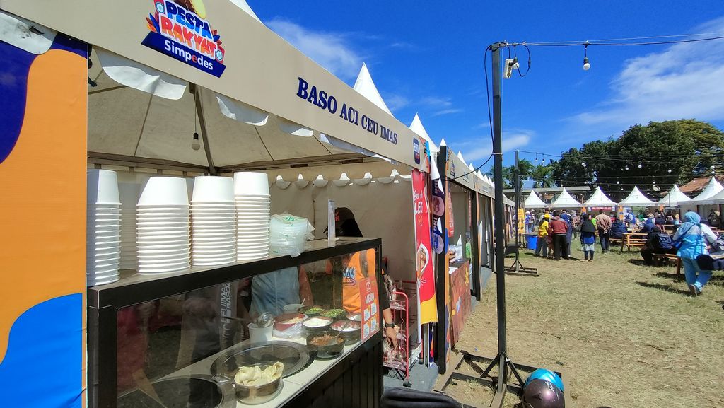 Pawai Pesta Rakyat Simpedes 2023