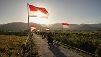 78 bendera yang dipasang menandari 78 tahun Indonesia merdeka.