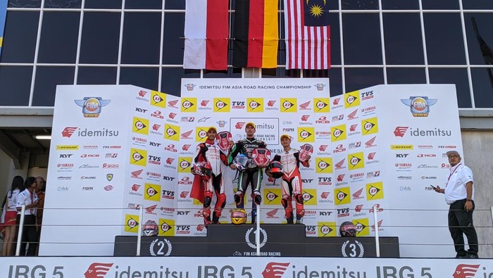 Pemenang pada race pertama kelas ARB 1000 pada ajang Asia Road Racing Championship (ARRC) 2023 di Sirkuit Mandalika, Sabtu (12/8/2023).(Ahmad Viqi/detikBali)