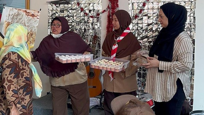 Guna meningkatkan rasa kemanusiaan dan kesadaran masyarakat akan makanan sehat pada anak cacat dan berkebutuhan khusus, Sidra hadir memenuhi itu.
