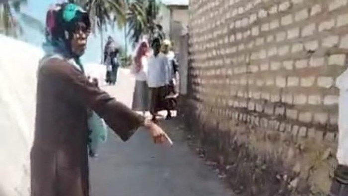 Permukiman penduduk di Sumenep tempat terdengar bunyi misterius dari dalam bumi.