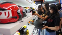 Di ajang pameran otomotif paling bergengsi GIIAS ke-30 di tahun 2023, JP Industries kembali mengenalkan 5 helm terbarunya. 